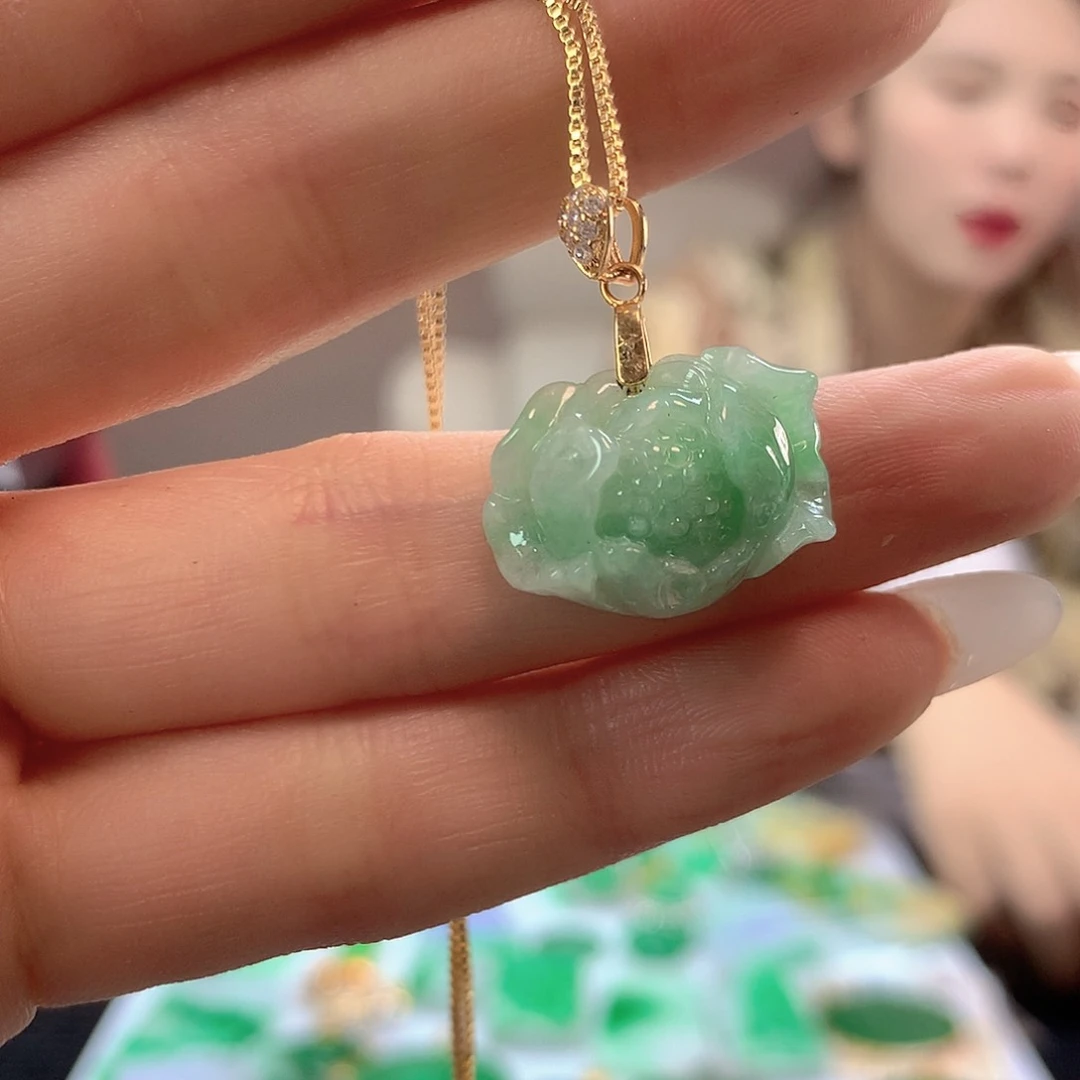 翡翠未镶嵌颈饰翡翠