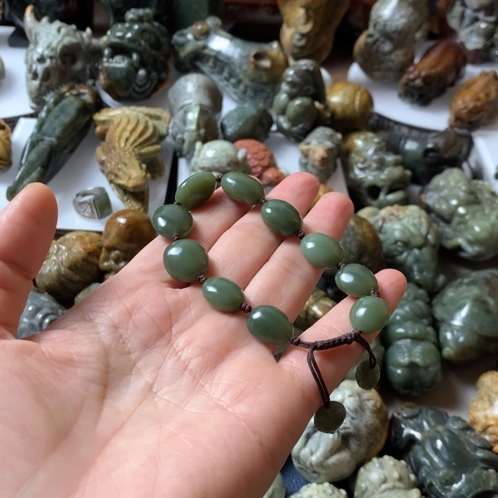 岫岩河磨玉（透闪石质玉）手链未镶嵌