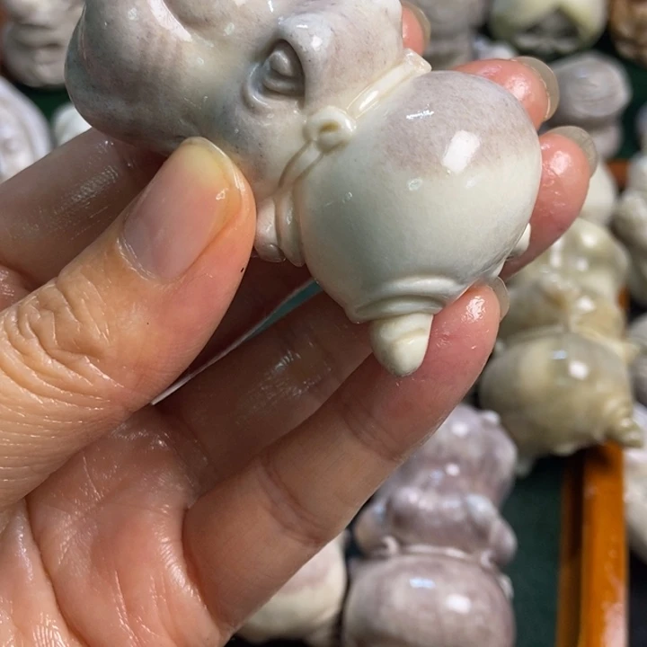 Y***）配饰鹿角雕刻一个出
