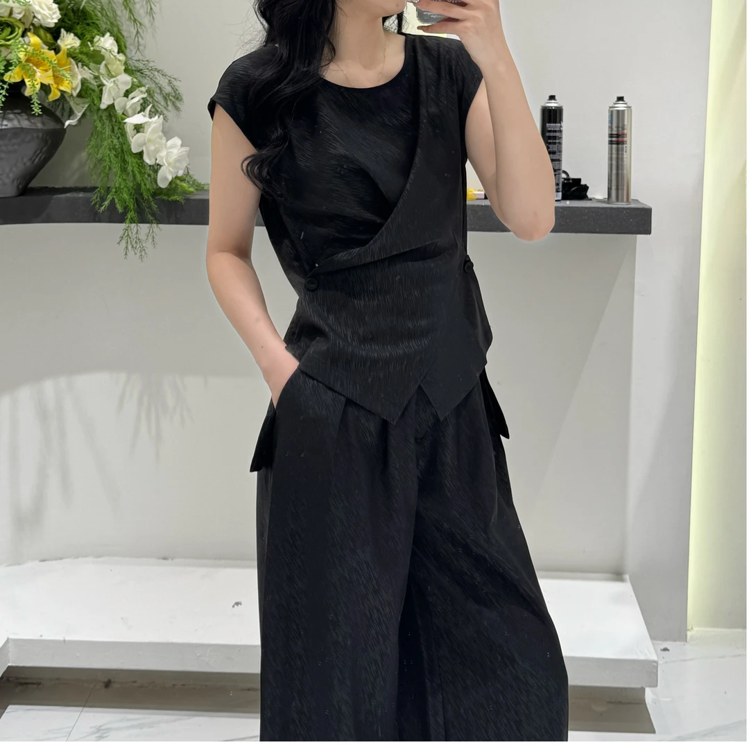 【格子家服饰】夏季女士新款时尚减龄休闲无袖上衣阔腿裤子8821