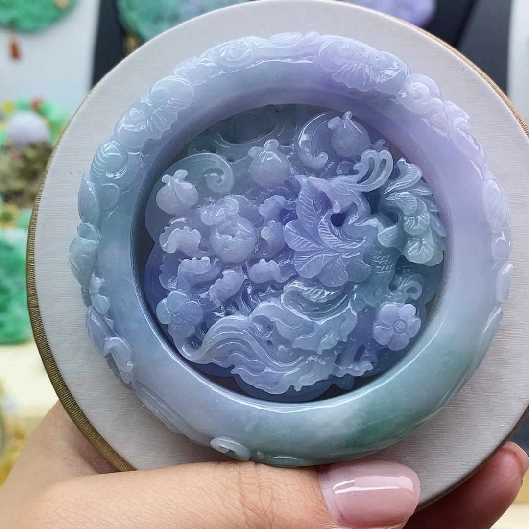 翡翠手镯未镶嵌套镯