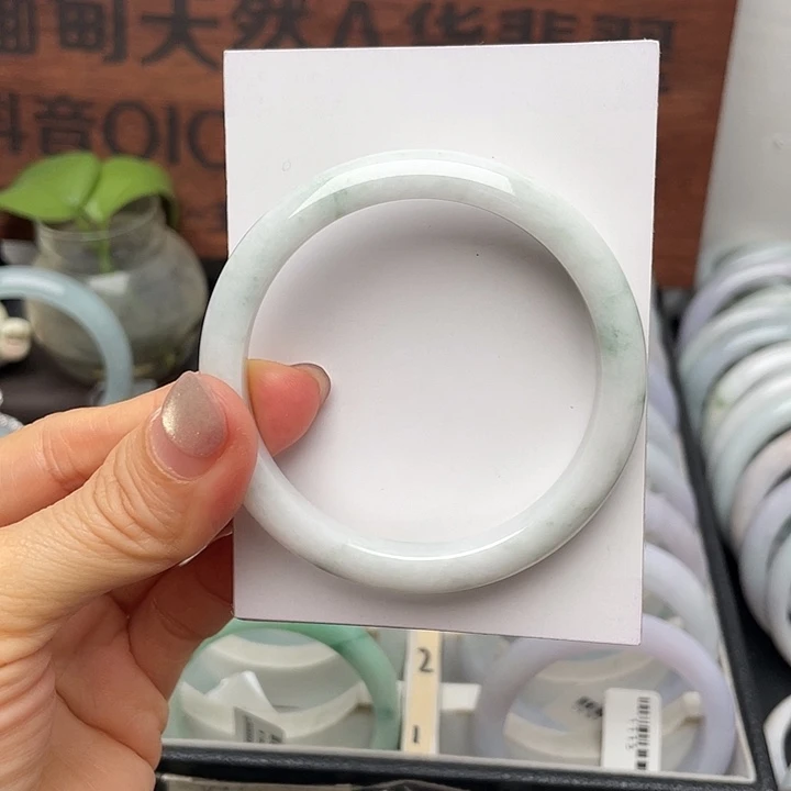 翡翠未镶嵌手镯52.2正圈