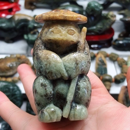 岫岩河磨玉（透闪石质玉）把件未镶嵌