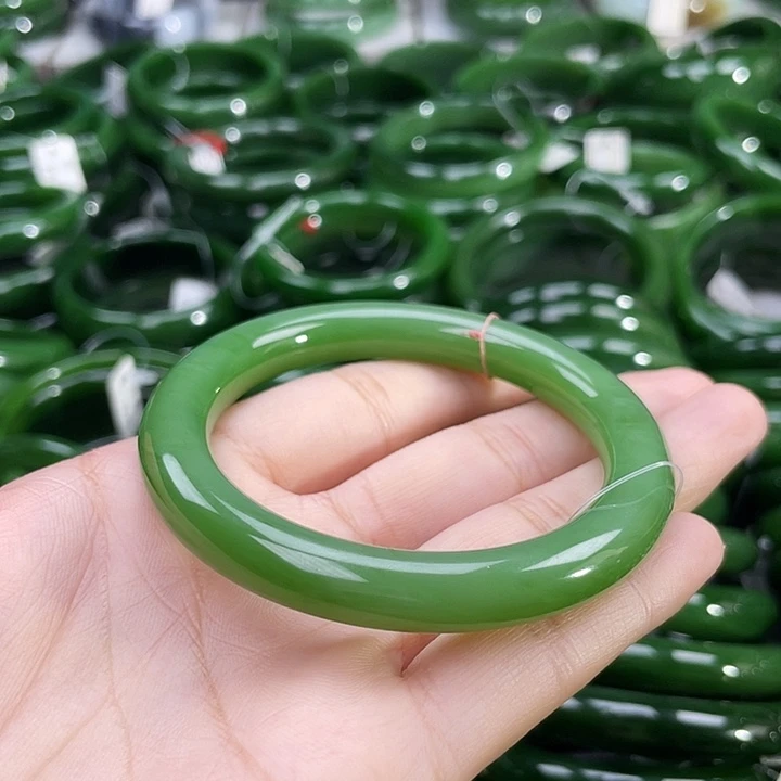 未镶嵌手镯和田玉（碧玉）