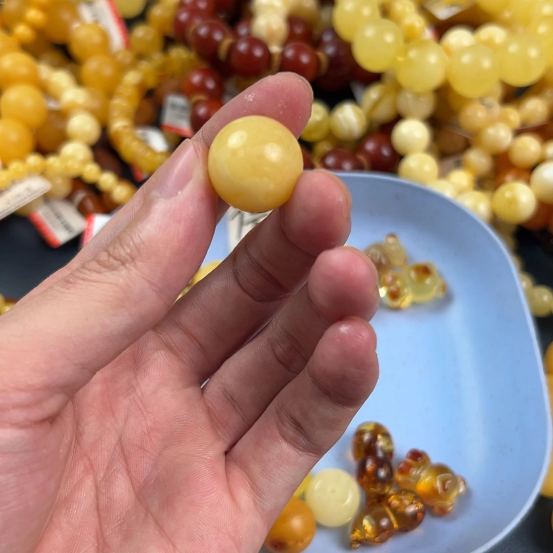 琥珀未镶嵌珠宝奇石