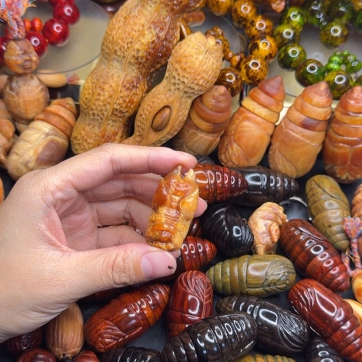 松木琥珀木文玩手串