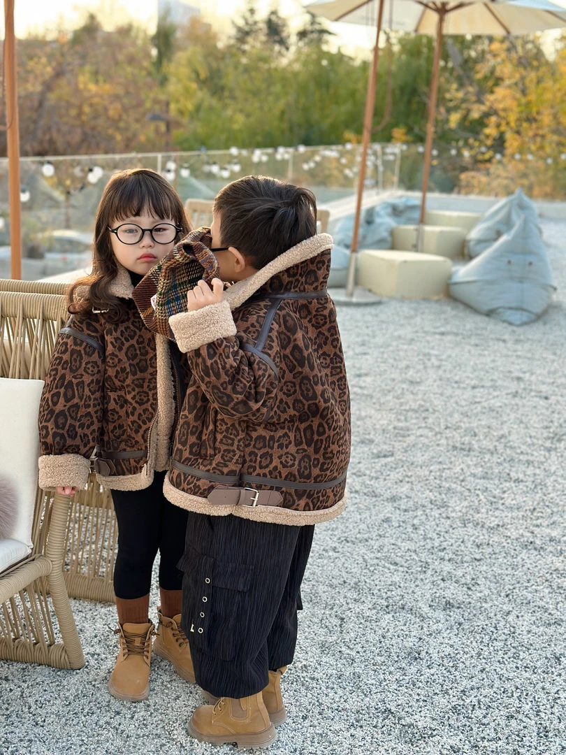 儿童皮衣外套2025新款男女童麂皮韩版洋气夹克羊羔毛上衣加绒加厚