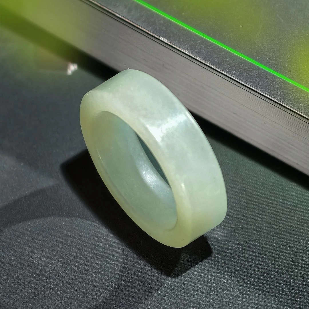 东方美学/和田玉且末戒圈