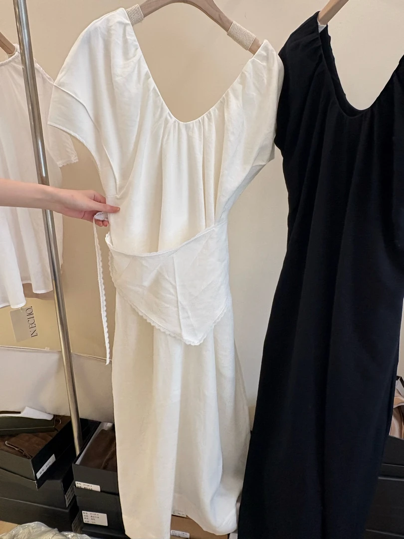 【梨花服饰】V领小方巾亚麻连衣裙