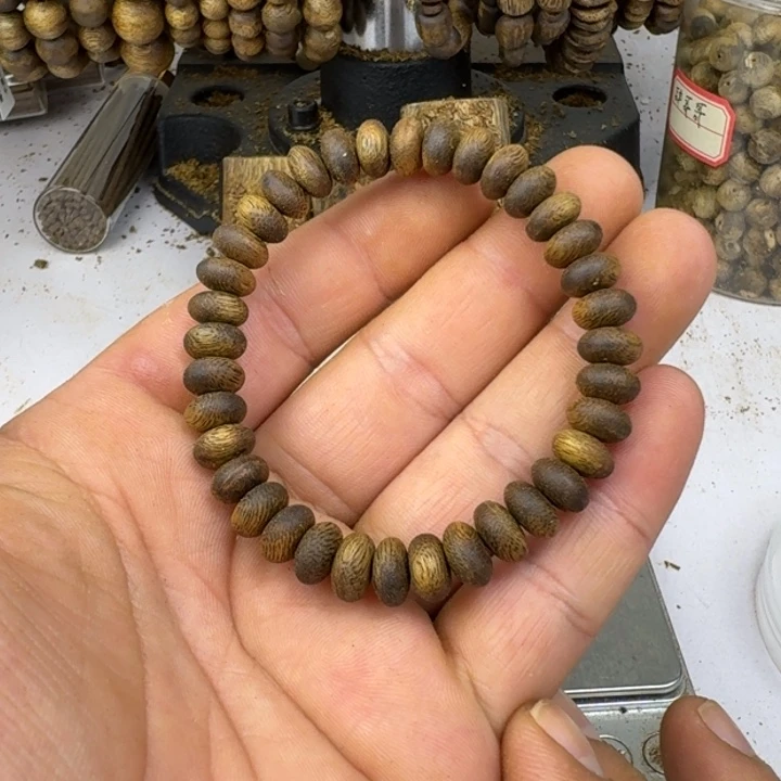 竹***马线香绿奇楠沉香高油脂0.9算盘