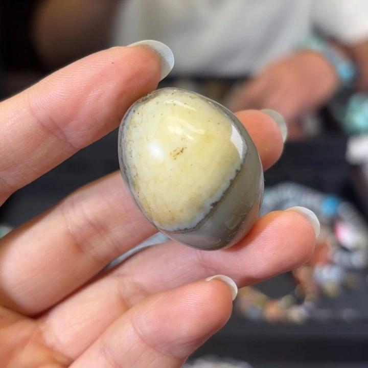 玛瑙/玉髓颈饰未镶嵌玛瑙