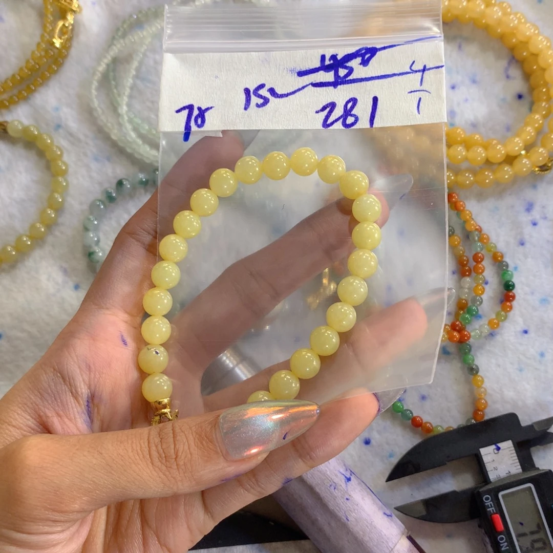 定制翡翠未镶嵌天然缅甸翡翠多样性