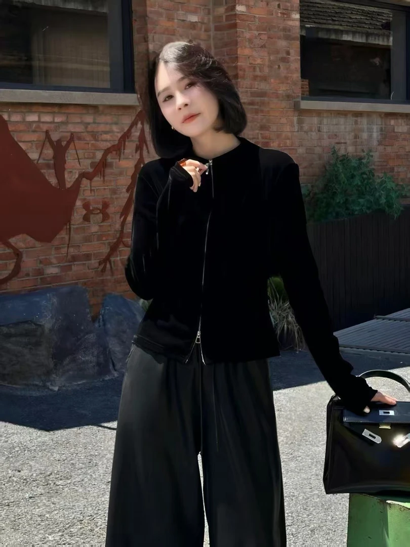 独特漂亮的早秋丝绒小外套女2025新款时尚百搭修身双拉链夹克上衣