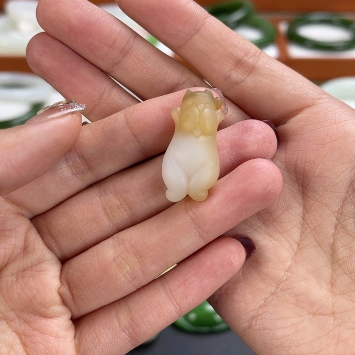 和田玉颈饰未镶嵌云**