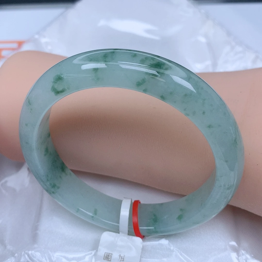 【闪购商品】未镶嵌手镯翡翠，56