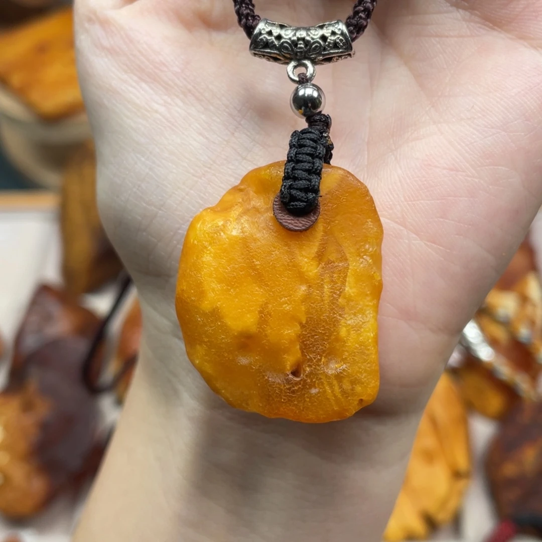 琥珀未镶嵌珠宝奇石