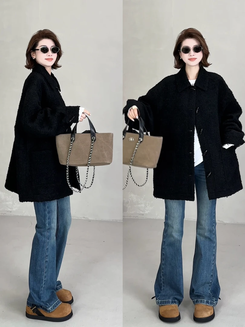 月月 2025秋冬新款卡塔尼亚小众设计牛角扣羊毛外套 2510C6483