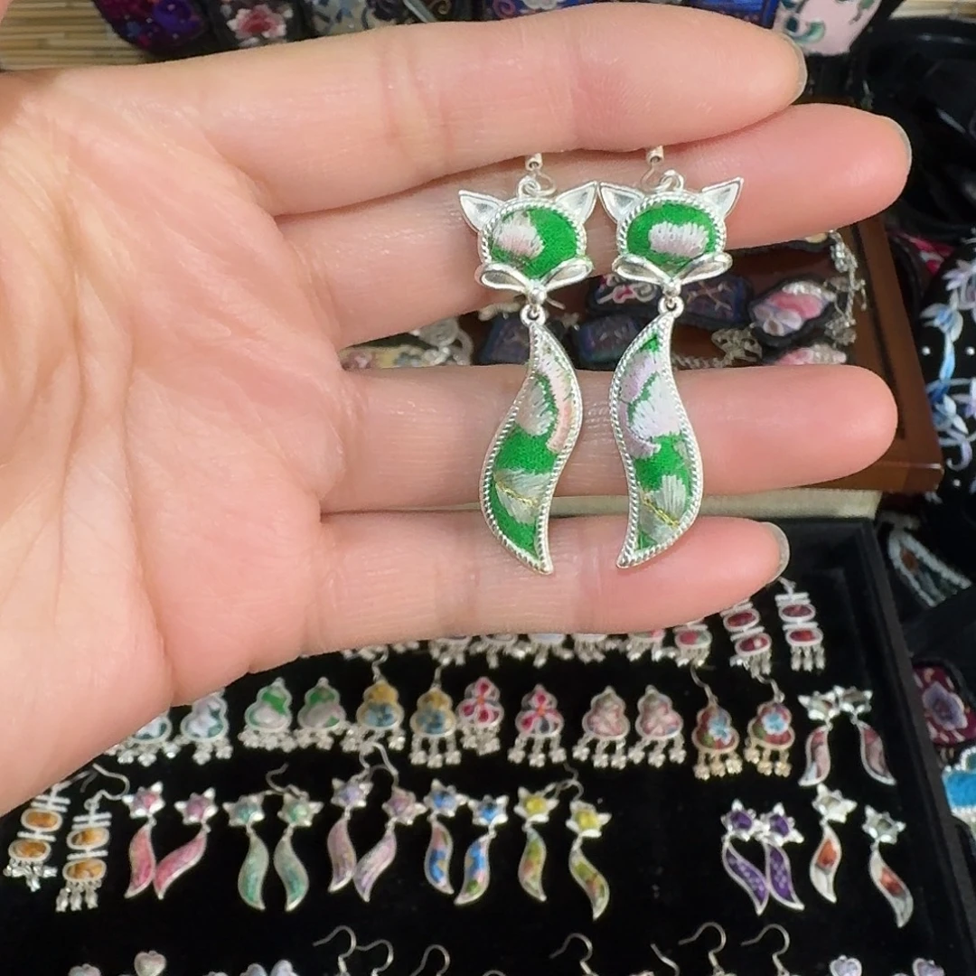 织绣民族风刺绣耳环