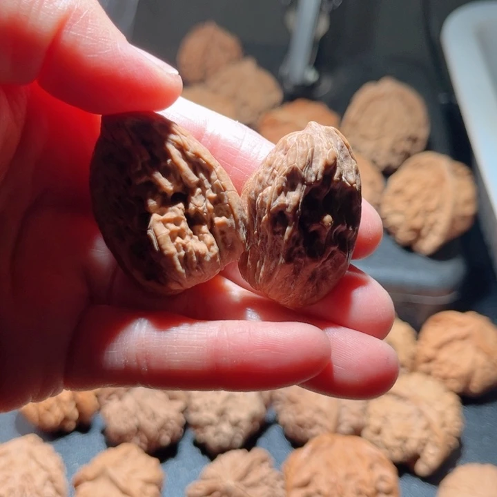 觉***空文玩核桃吊坠文玩