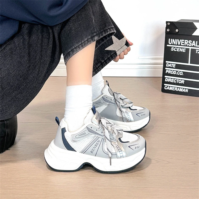 人本跑步鞋女款轻便减震软底女鞋春季新款学生网面透气运动鞋鞋子