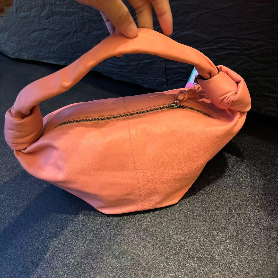 95新 BOTTEGA VENETA/葆蝶家 【小考拉】BV 粉色单肩包