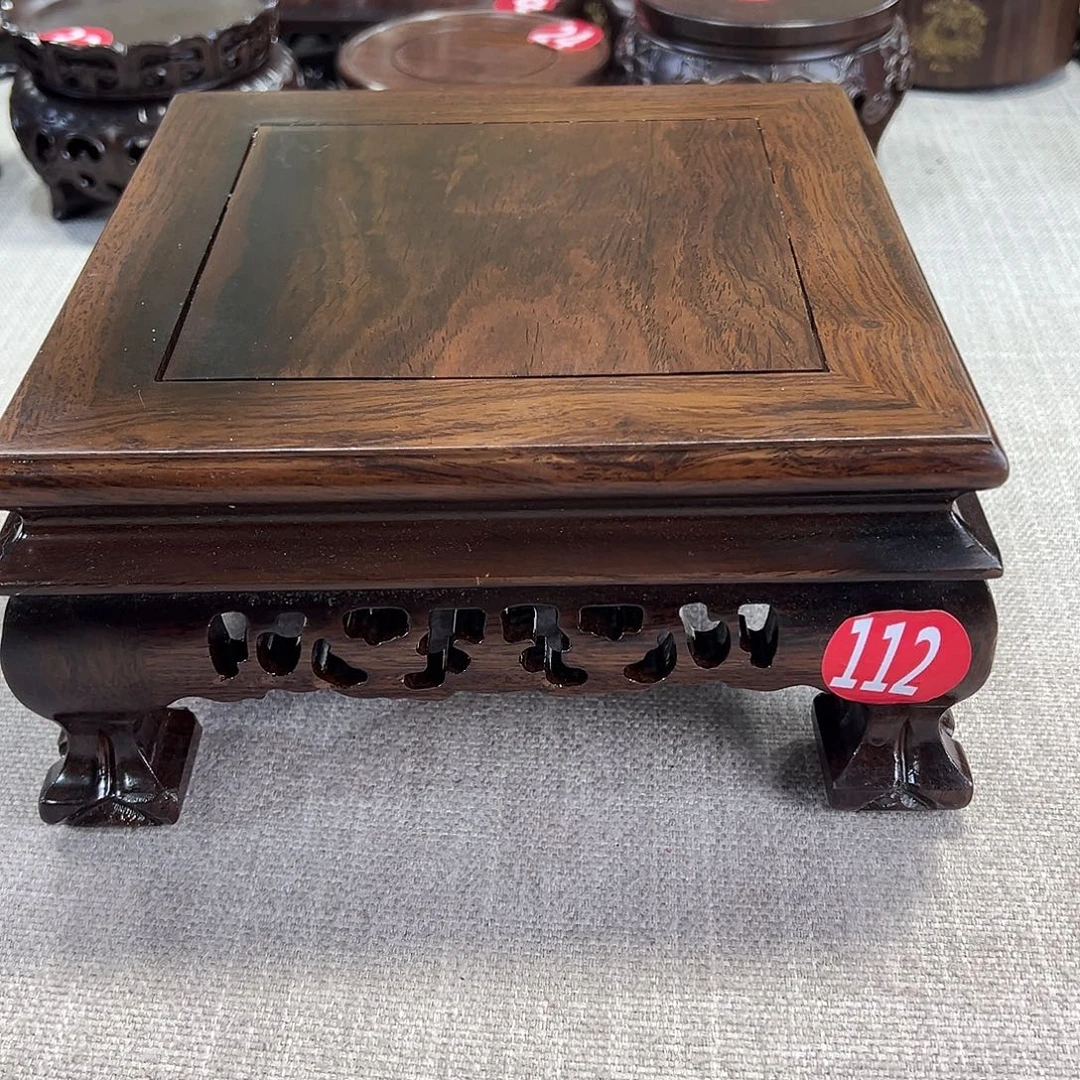 用***2红木底座精雕工艺品