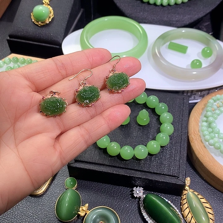 颈饰银S925镶嵌和田玉（碧玉）