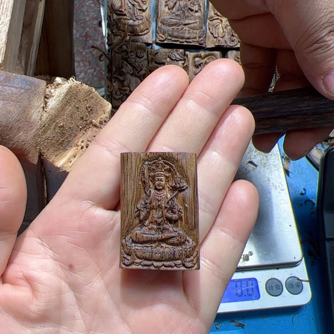 沉香吊坠白棋虚空藏菩萨5.7克