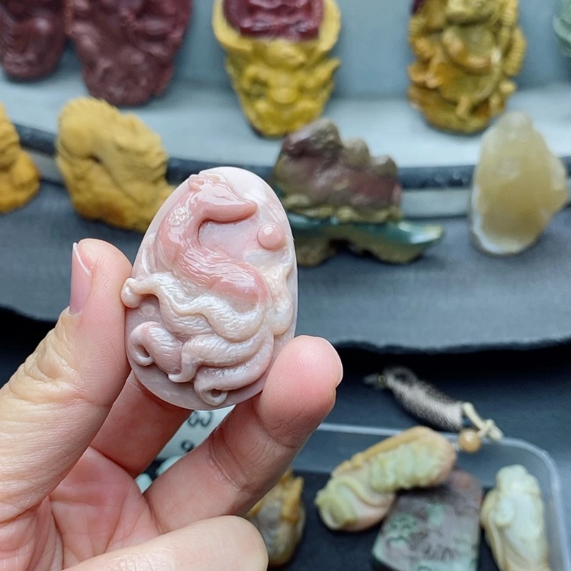 【闪购商品】定制石英质玉吊坠未镶嵌