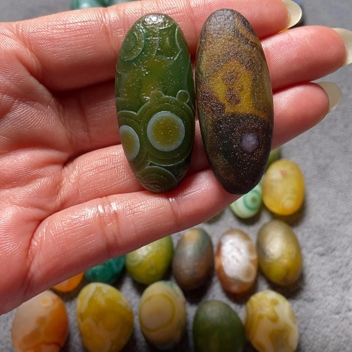 喜***玛瑙/玉髓未镶嵌珠宝奇石