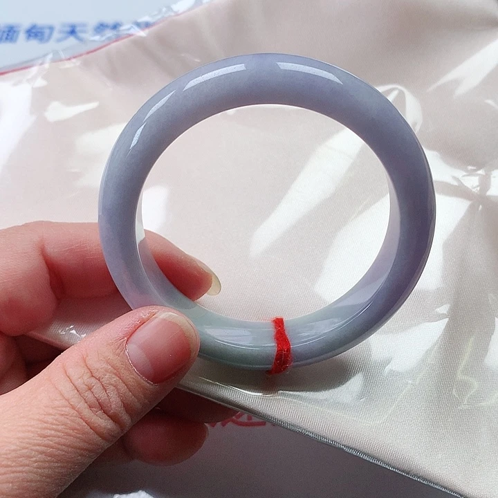翡翠手镯未镶嵌翡翠124