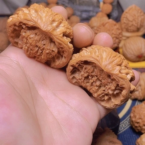 文玩核桃吊坠50全品蛇王聚宝盆