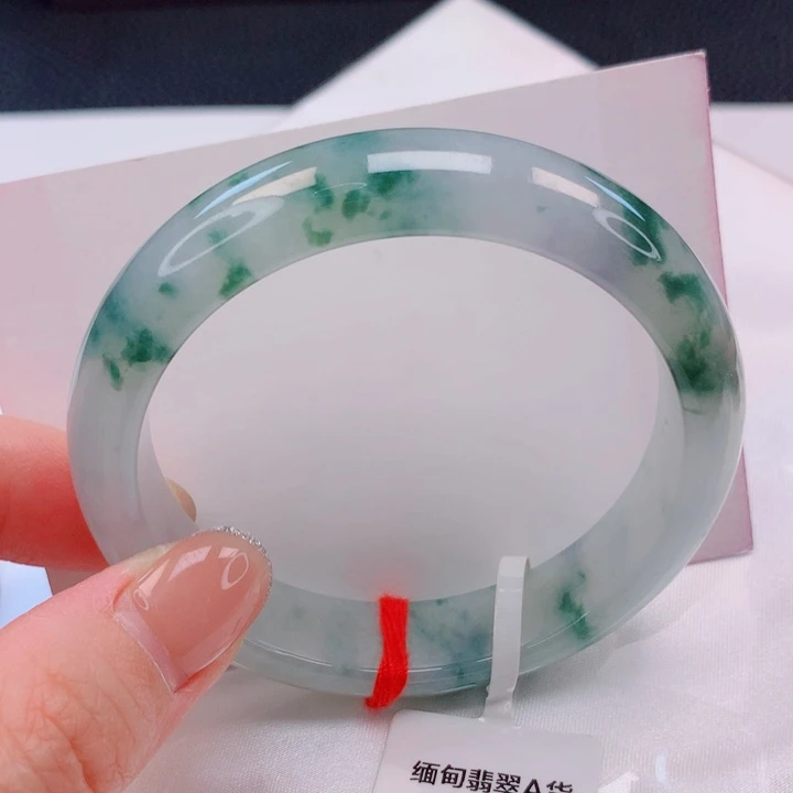 翡翠未镶嵌手镯57圈口