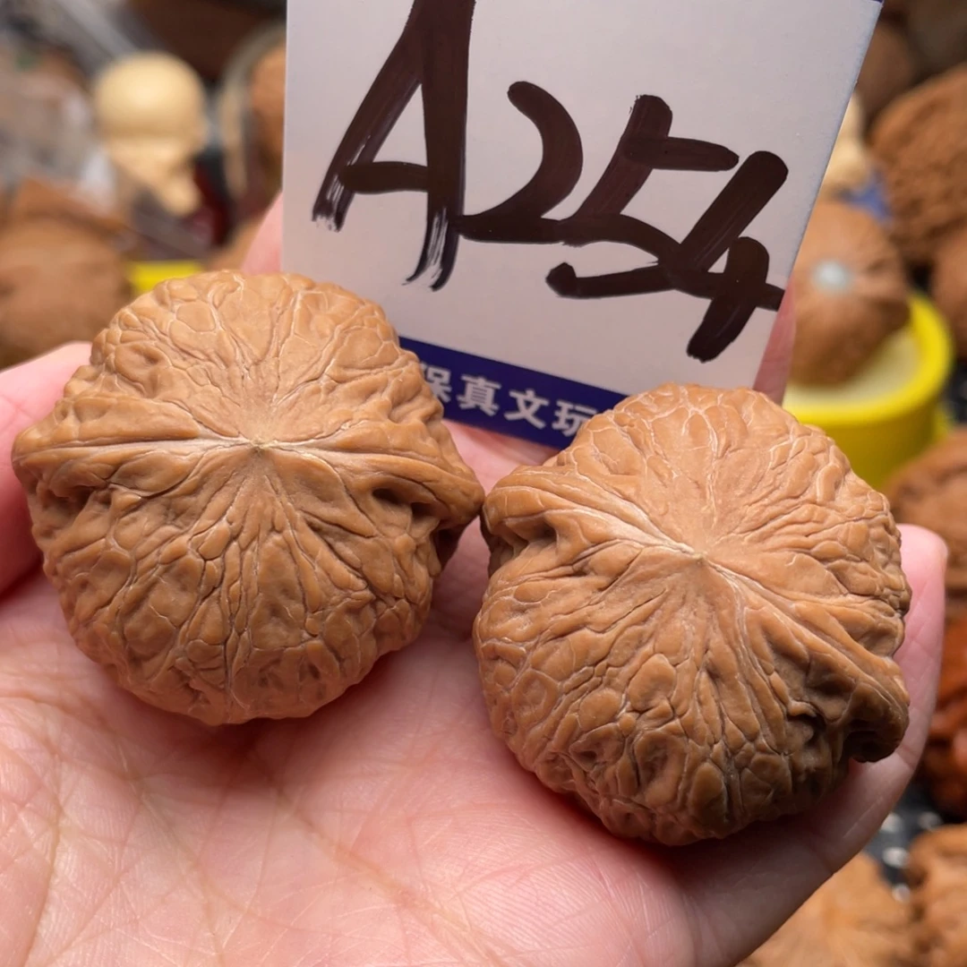 金***光文玩核桃把件铁锤妹妹40