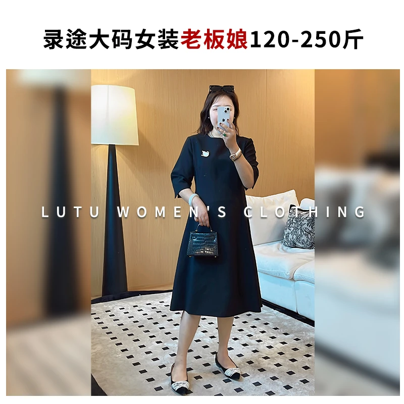 【赫本小黑裙】200斤胖mm显瘦遮肚子黑色连衣裙2025新款大码女装