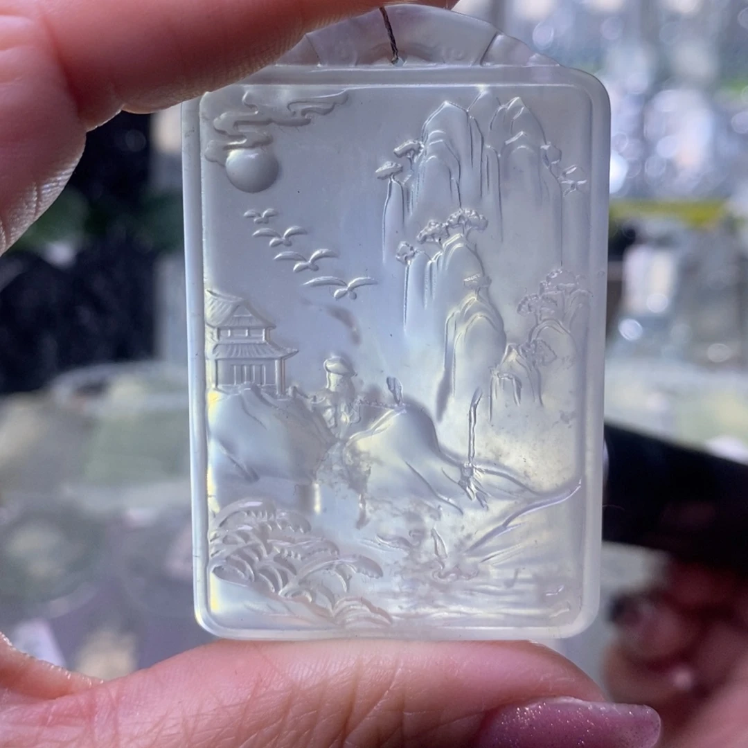 蛇纹石玉颈饰未镶嵌众**林不退不换