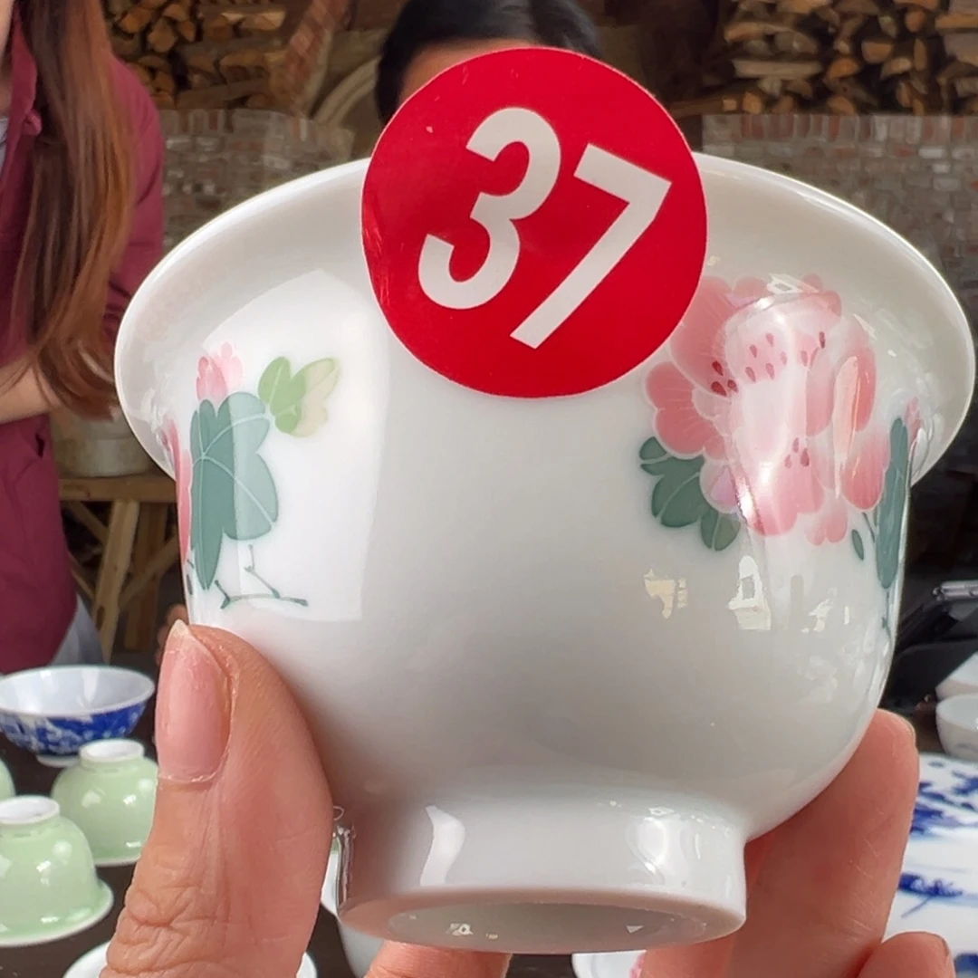 柴窑芙蓉花压手杯（微瑕）