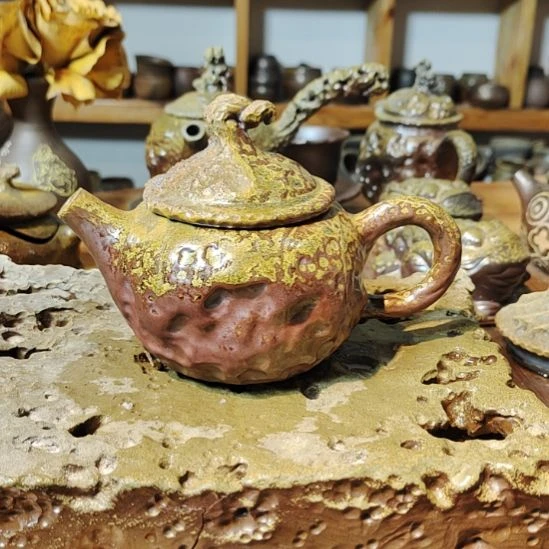 坭兴陶纯柴烧荷叶壶160C