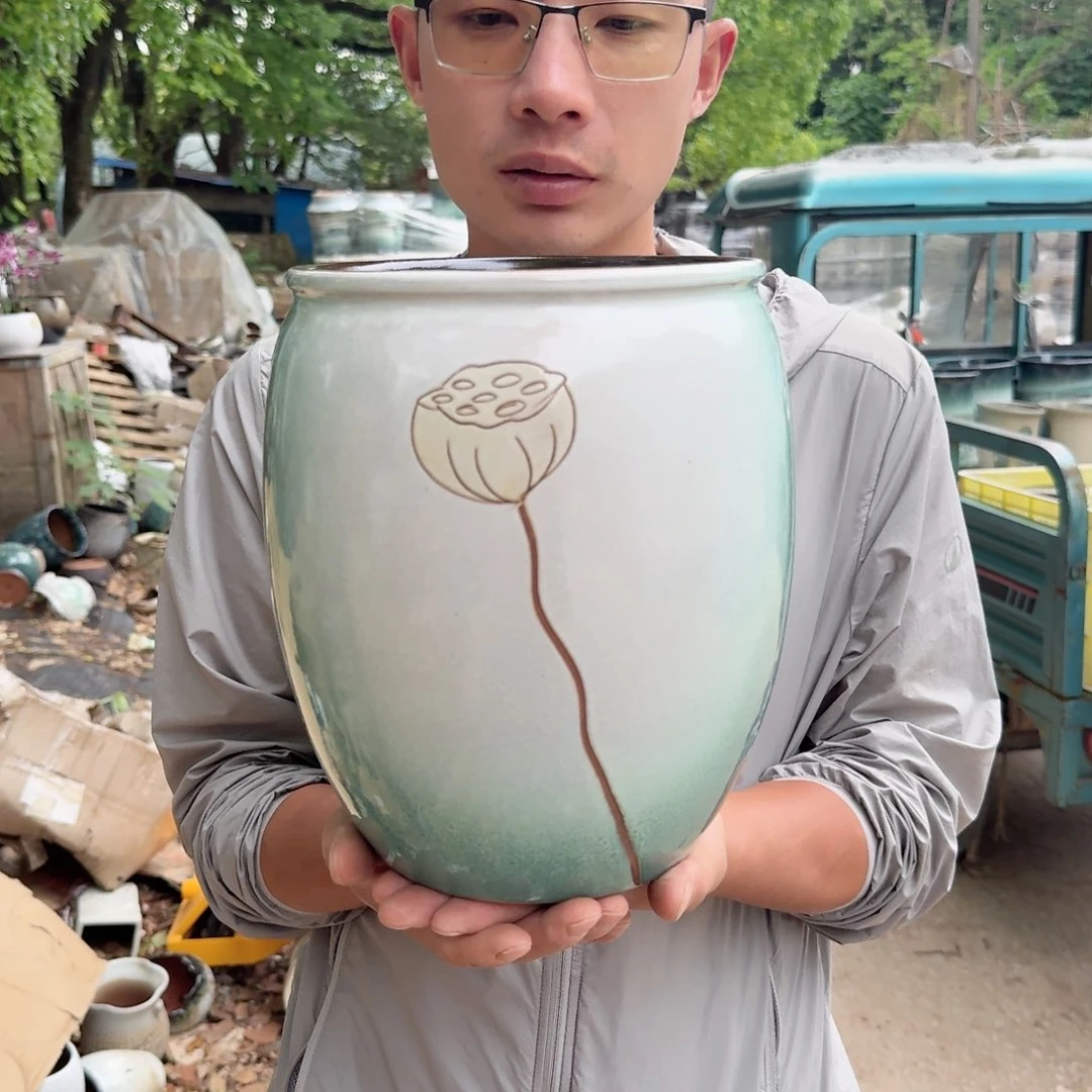 紫砂花盆口19高25（一个绿白色莲子老庄