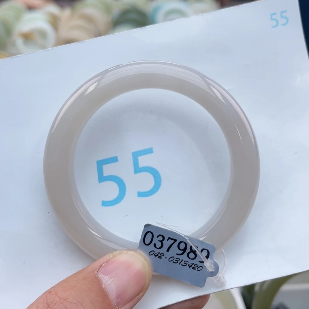 和田玉手镯未镶嵌孟*年