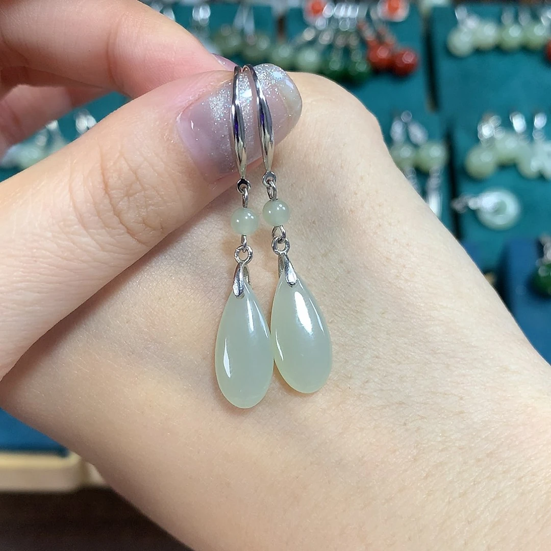 和田玉银S925镶嵌耳饰水滴