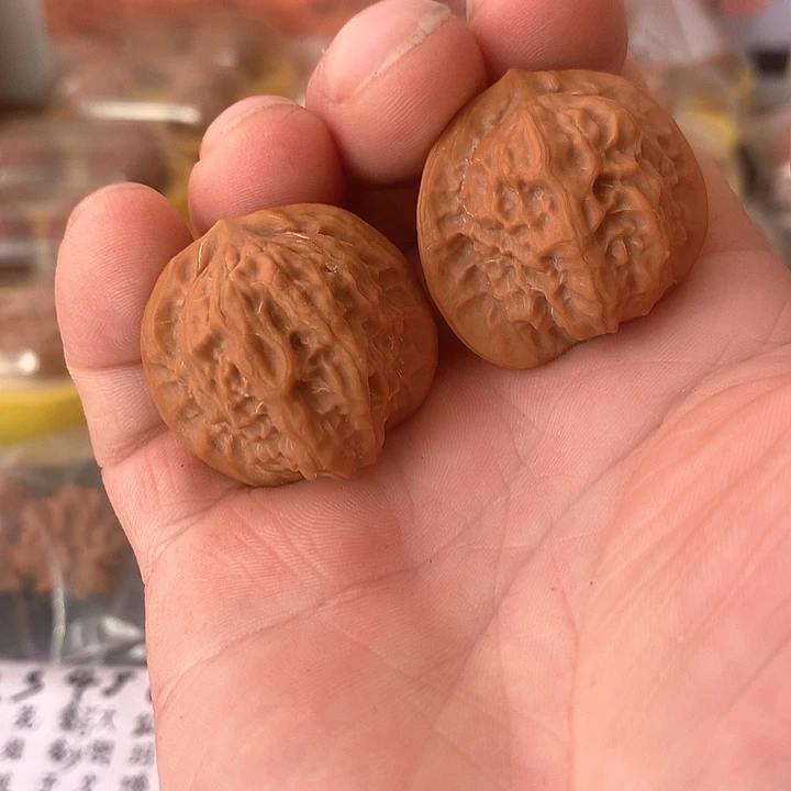 文玩核桃吊坠34瓷娃娃