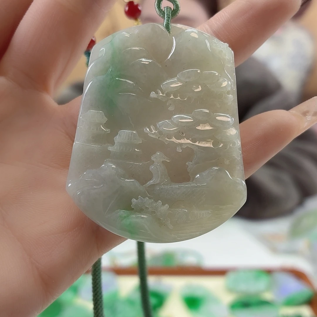 翡翠未镶嵌颈饰翡翠