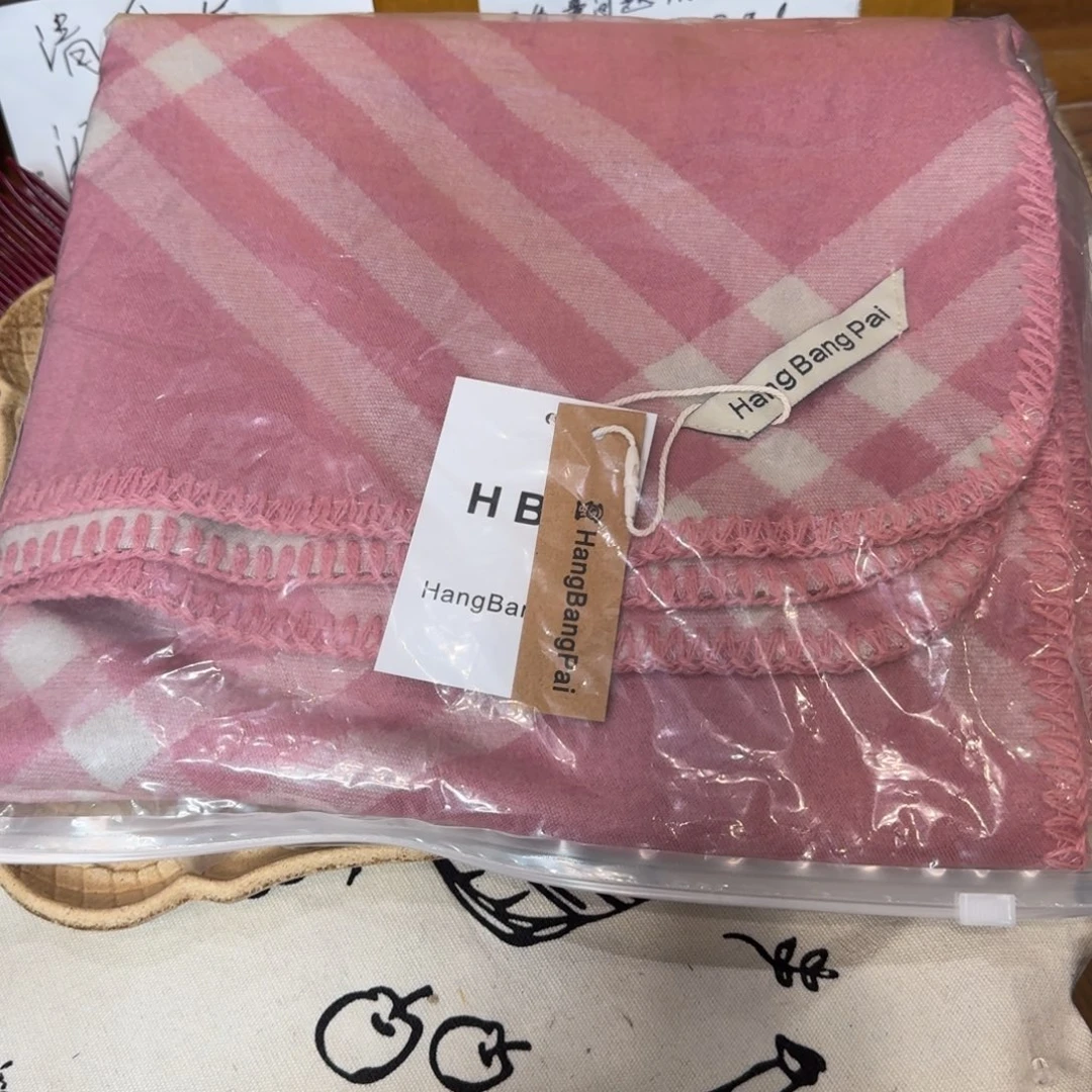布艺铁合金仿羊绒粉格子围巾