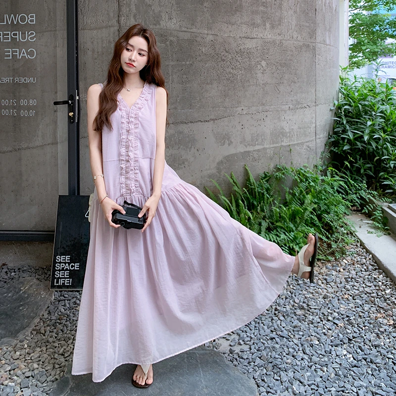 浅紫色绝美氛围感连衣裙女夏2025新款法式优雅V领木耳花边大摆裙
