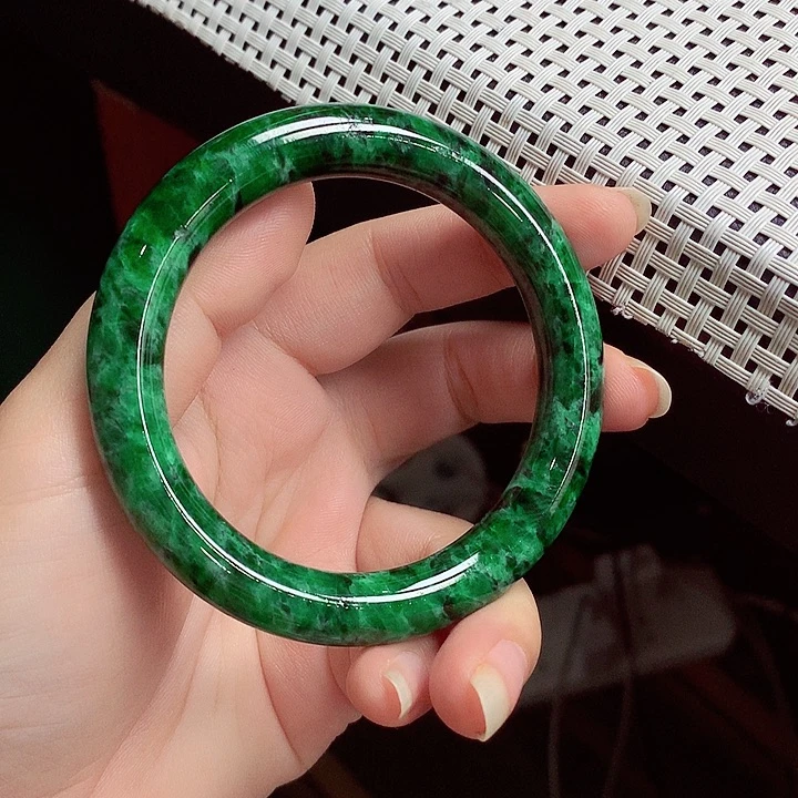 翡翠未镶嵌手镯翡翠手镯