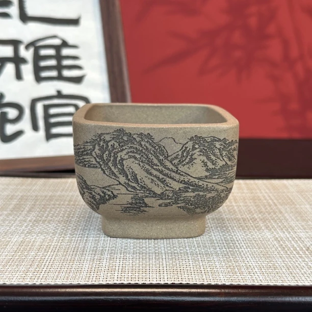 【汇雅馆】宜兴原矿紫砂蟹壳青四方杯刻绘山水大容量泡茶杯主人杯