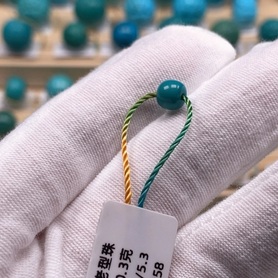 绿松石未镶嵌精品原矿高瓷绿松石