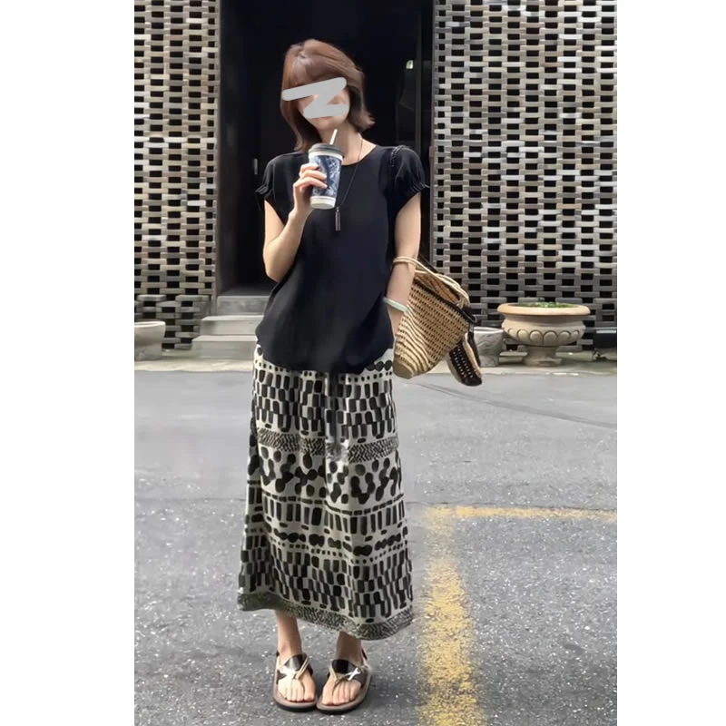 【有运费险】2025夏季新款时尚宽松老钱风休闲INS风设计感上衣女