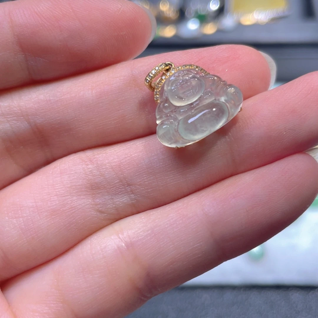 翡翠18K金镶嵌颈饰翡翠